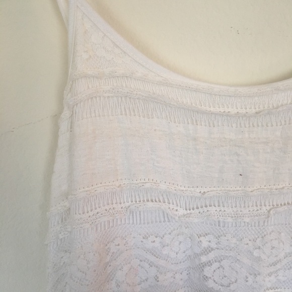 eyelet trim romper - Picture 6 of 6