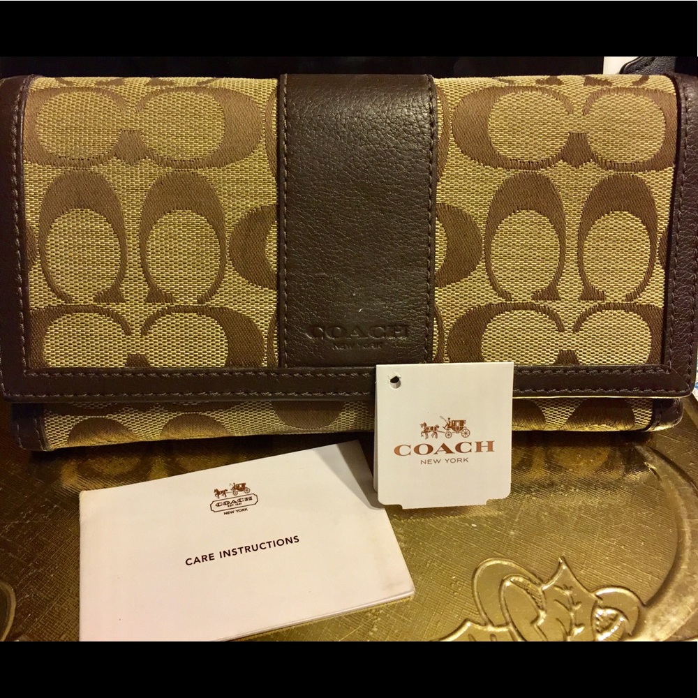 Coach wallet