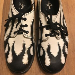 Men's Tribal Black and White Flame Shoes