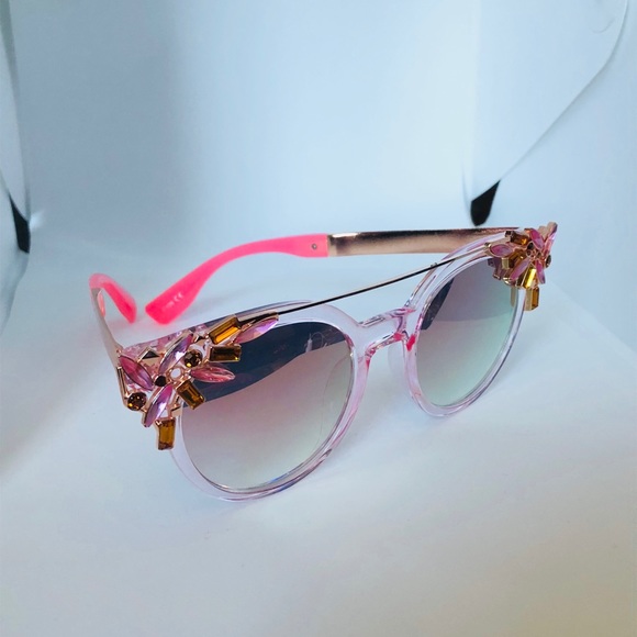 Pink Sunglasses - Picture 4 of 5
