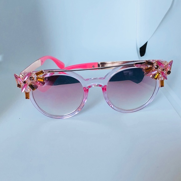 Pink Sunglasses - Picture 5 of 5
