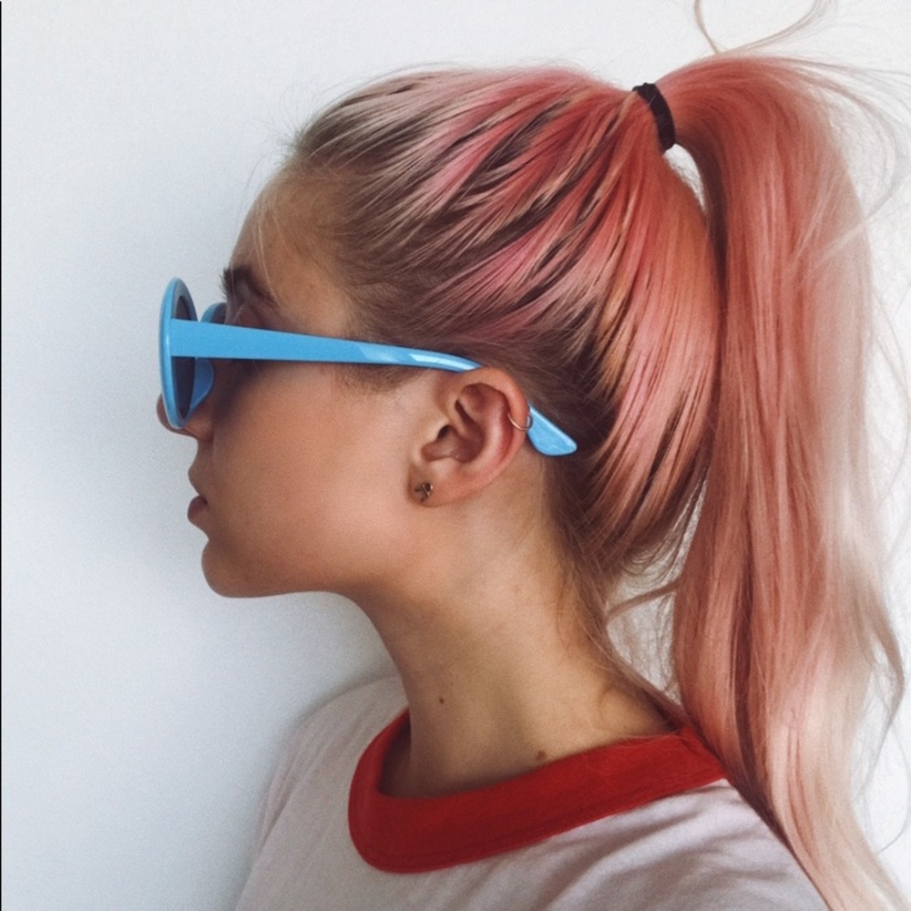 • blue clout cobain sunnies • - Picture 2 of 4