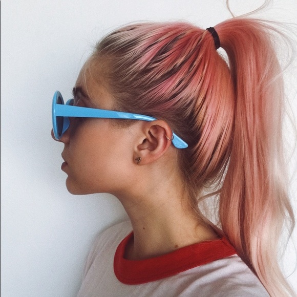 • blue clout cobain sunnies • - Picture 2 of 4