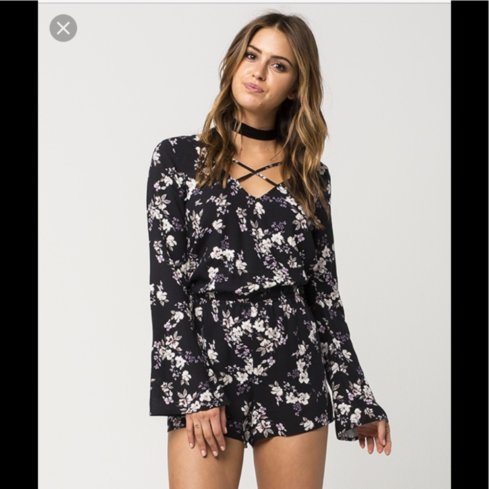 SOCIALITE flower blossom romper