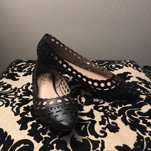Candie's black flats
