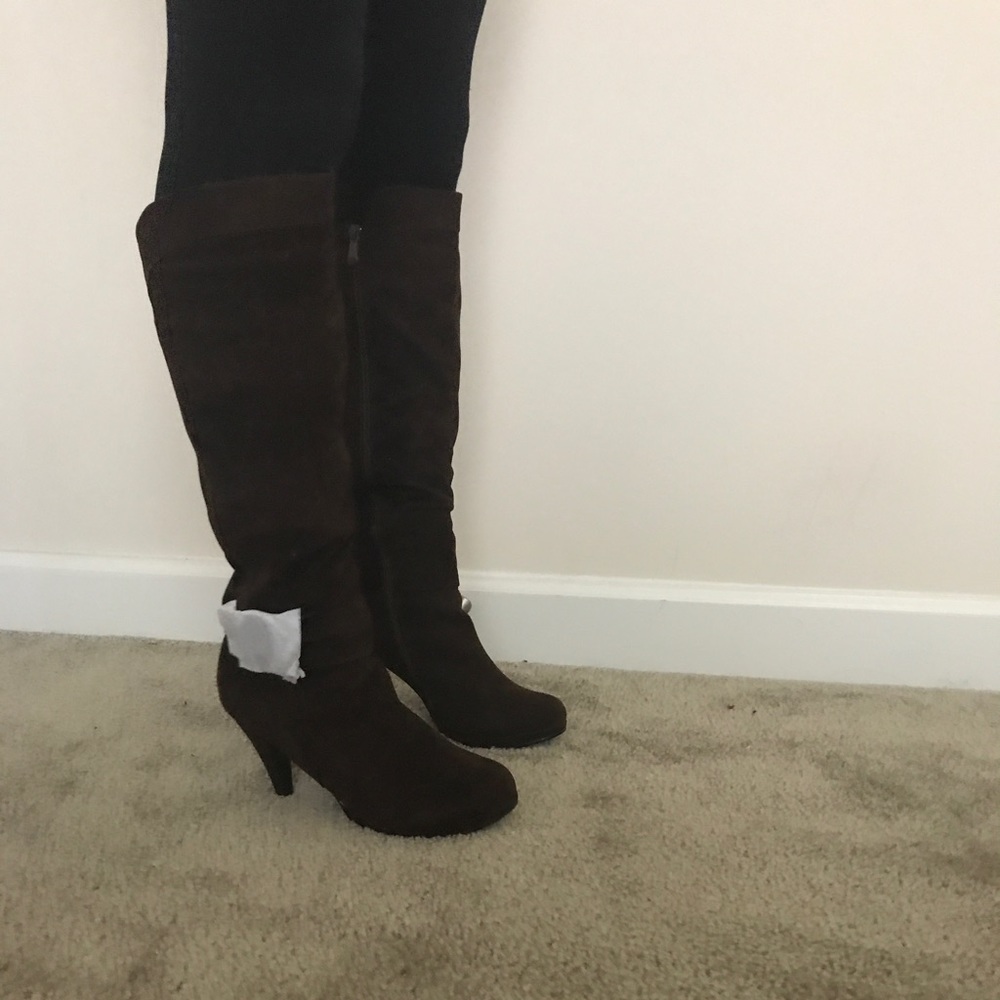 BROWN NEVER WORN BEFORE BOOTS