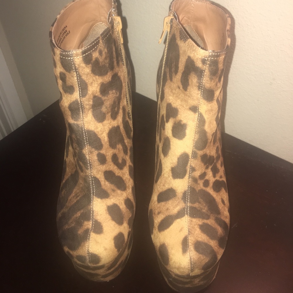 Leopard Platform ankle boots
