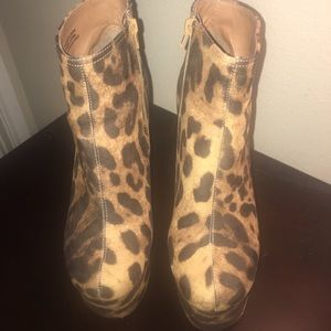 Leopard Platform ankle boots