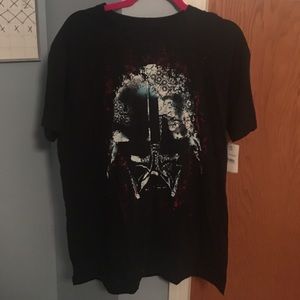 NEW WITH TAGS Men's T-Shirt