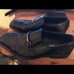 Black men's dress shoes