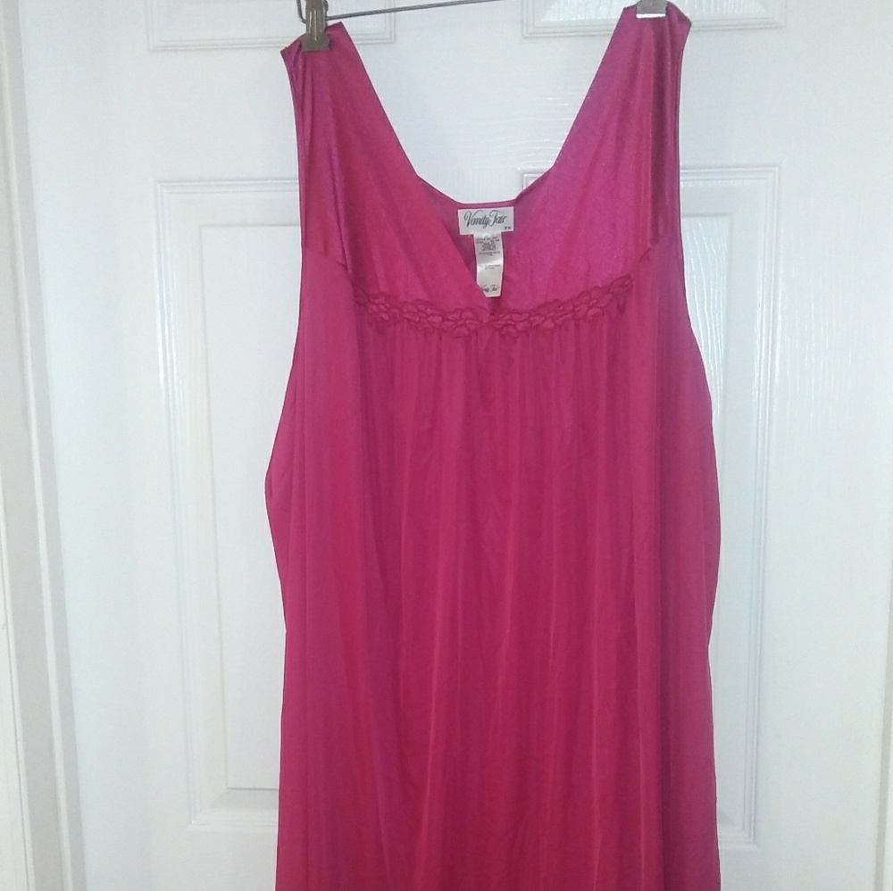 Vanity fair 2x night gown