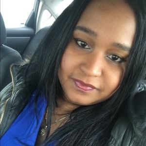 Meet your Posher, Ana