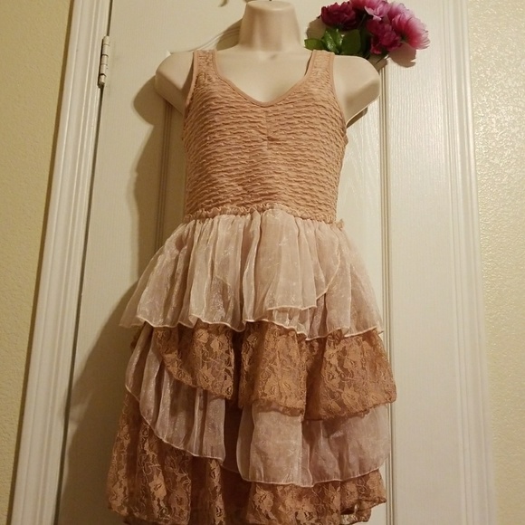 Beautiful Dress NWT - Picture 2 of 4