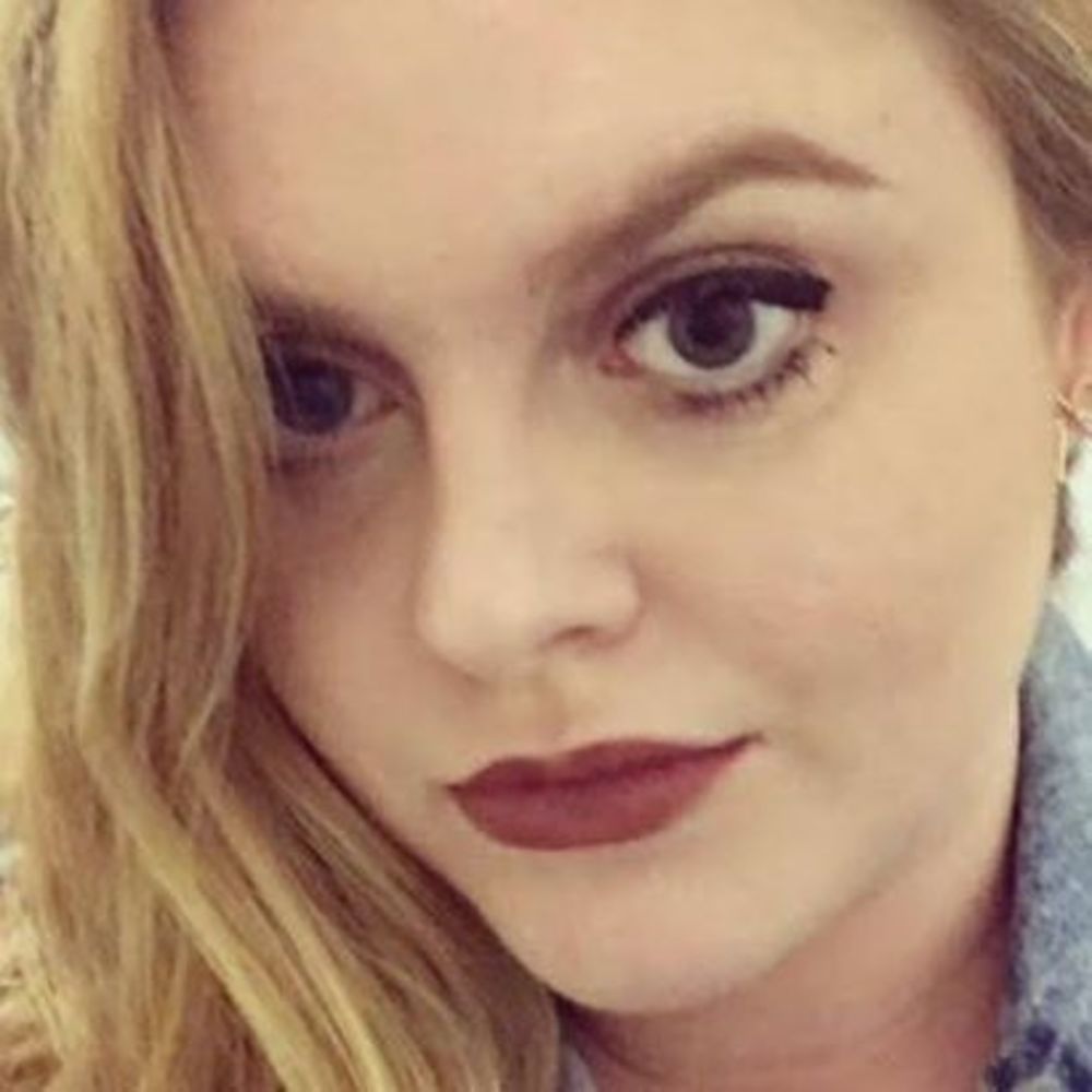 Meet your Posher, Esti