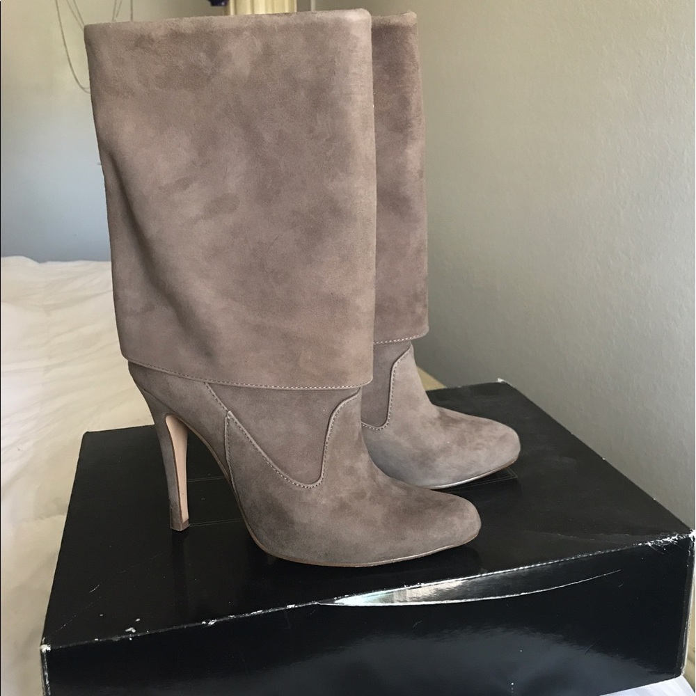 Colin Stuart grey suede boots, 8.0. Calf height