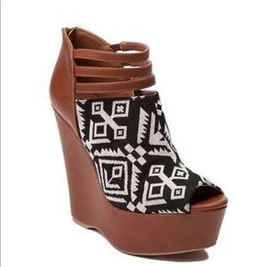 SHI by Journeys Wedge Heel Shoes
