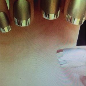 Meet your Posher, Roxanne