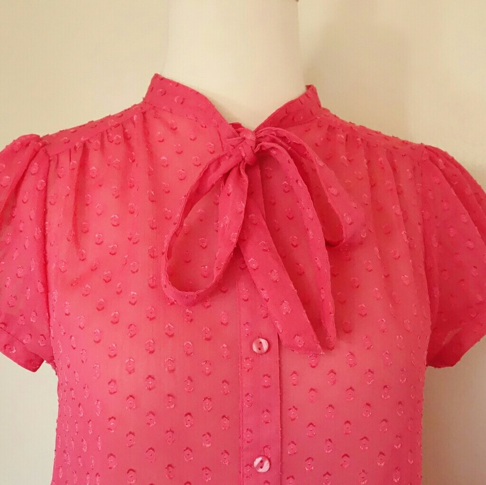 Cute HM blouse with bow