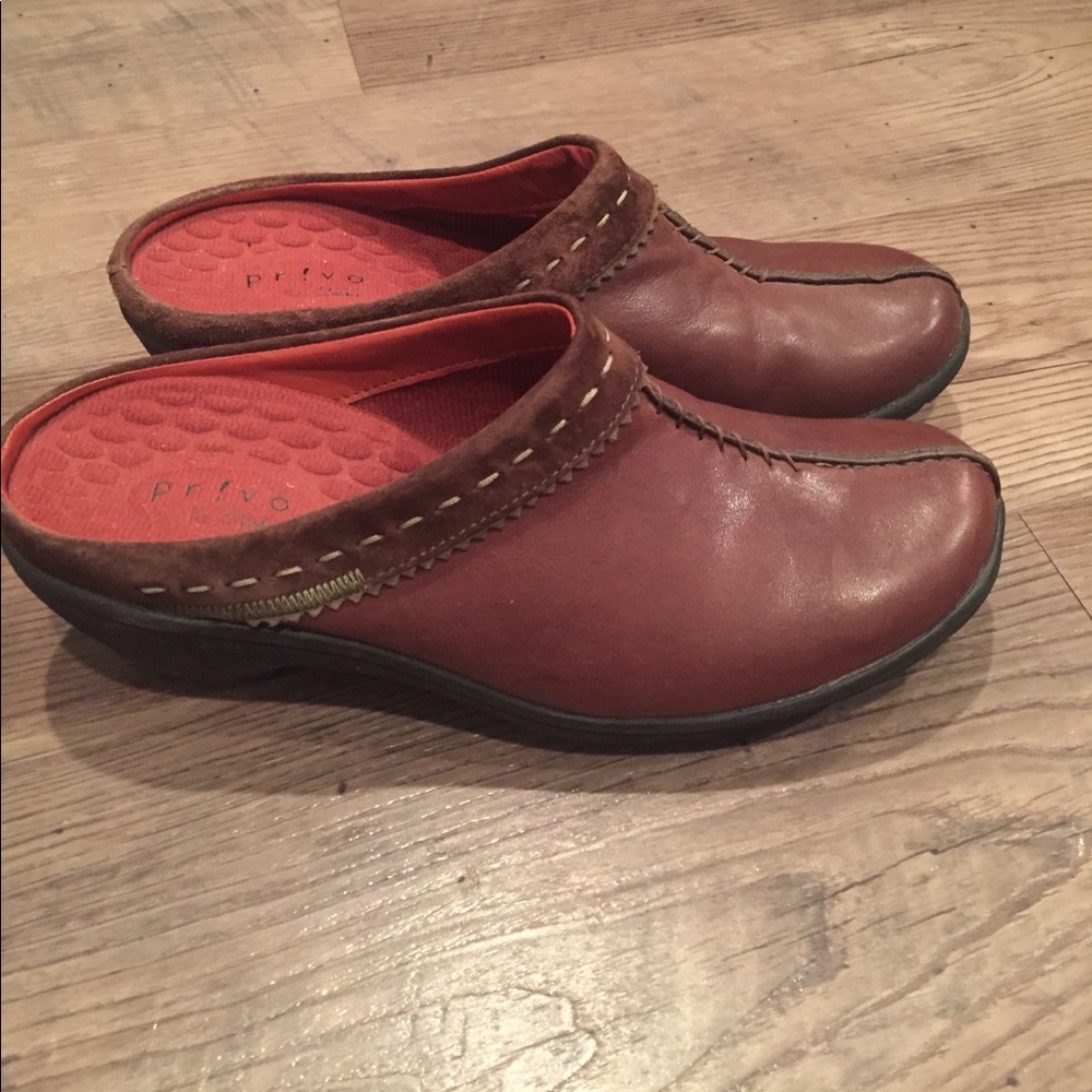 Barely Worn Privo by Clark's