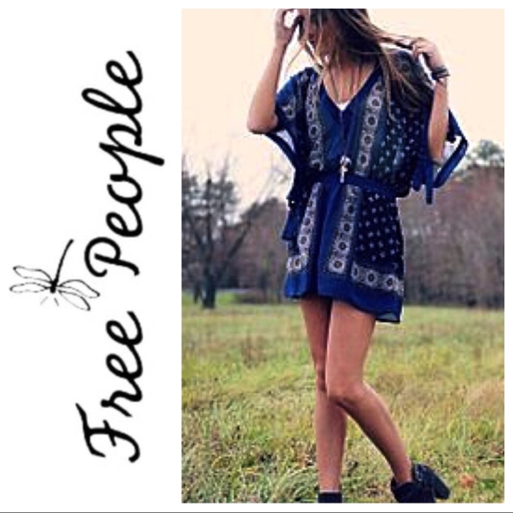 🦋Free People🦋 Santa Cruz Dress in Navy