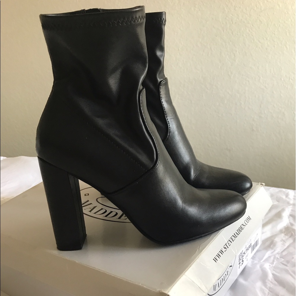 Steve Madden EDIT, Black 7.5 booties