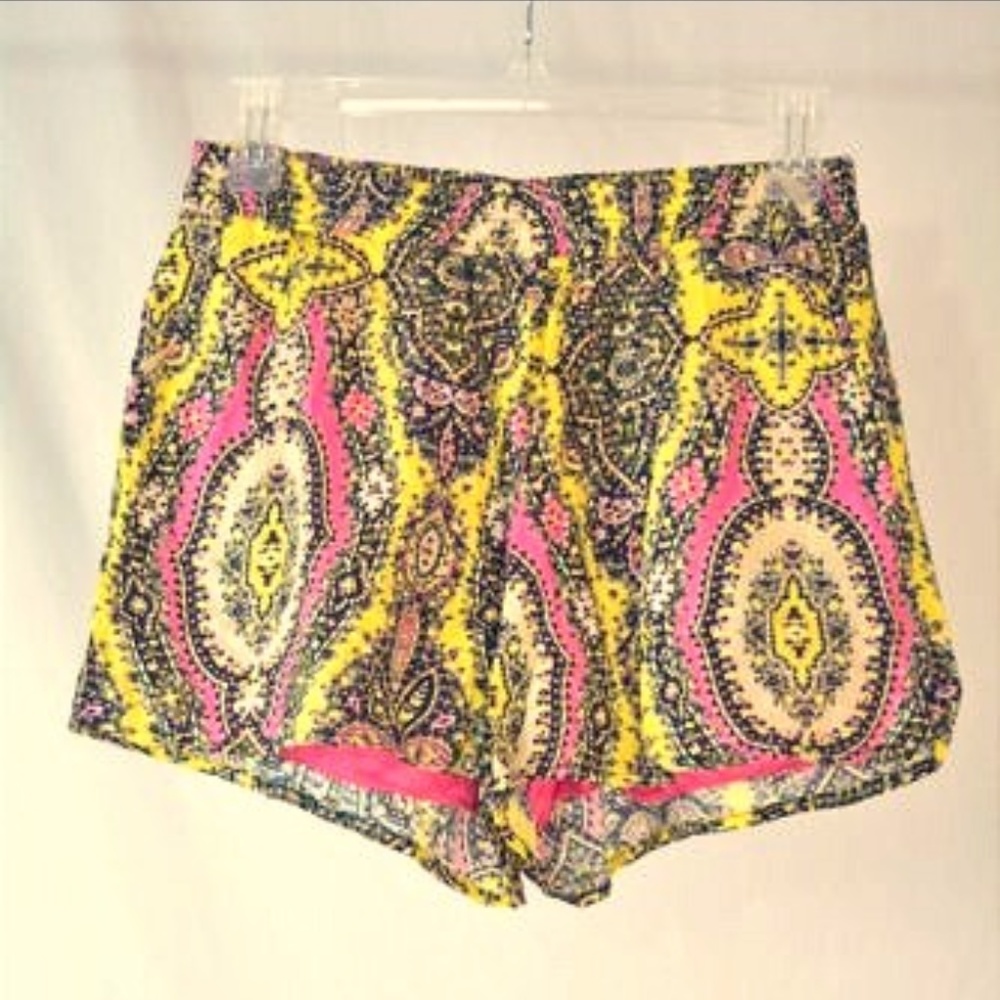 Francesca's Paisley Patterned Short
