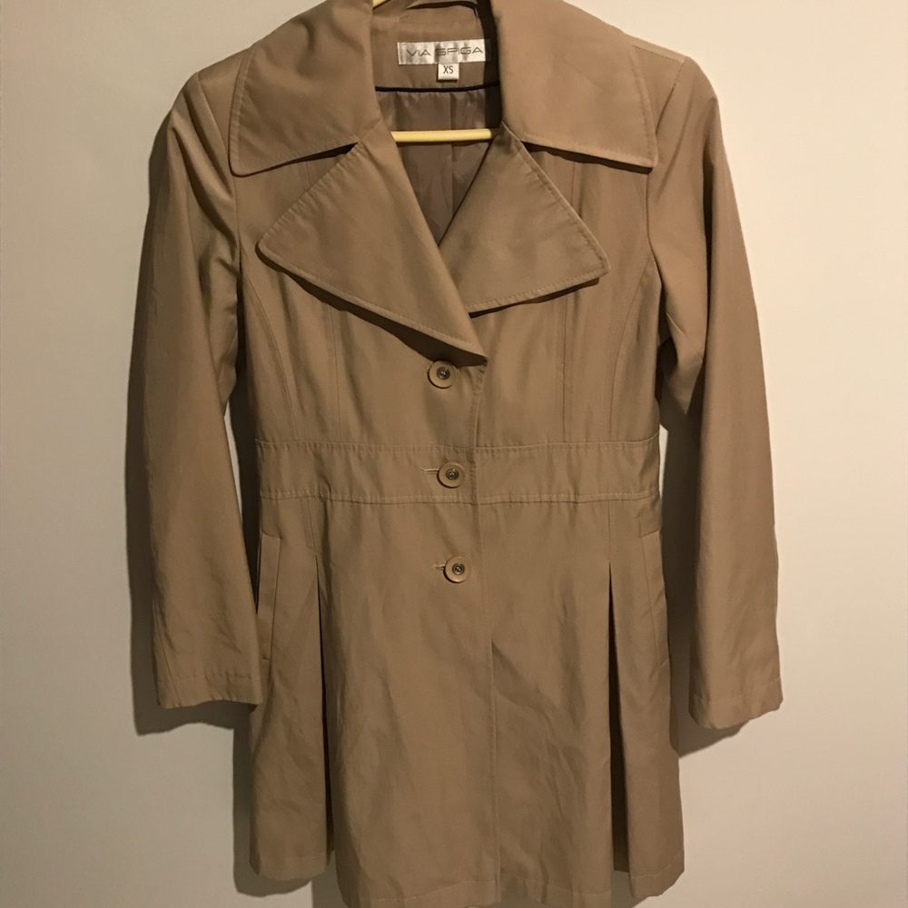 Tan Via Spiga spring fall pleated trench coat