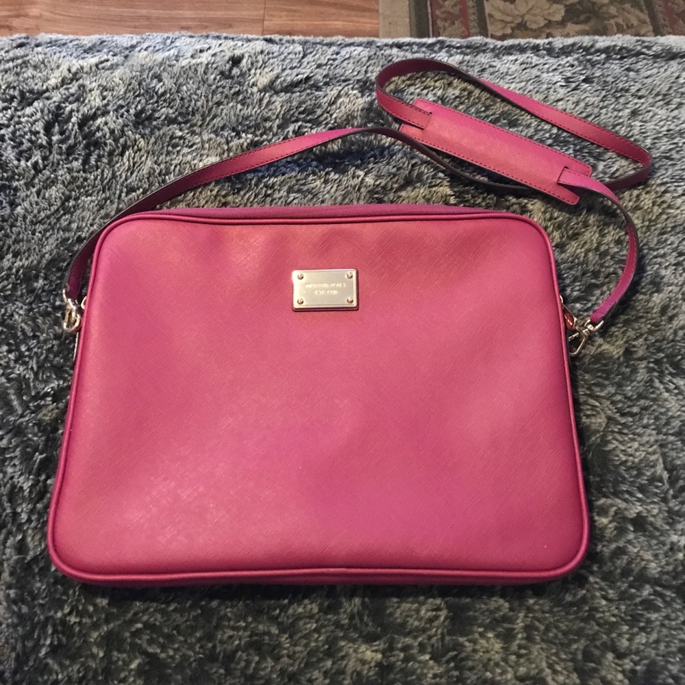 Michael kors MacBook Pro tote