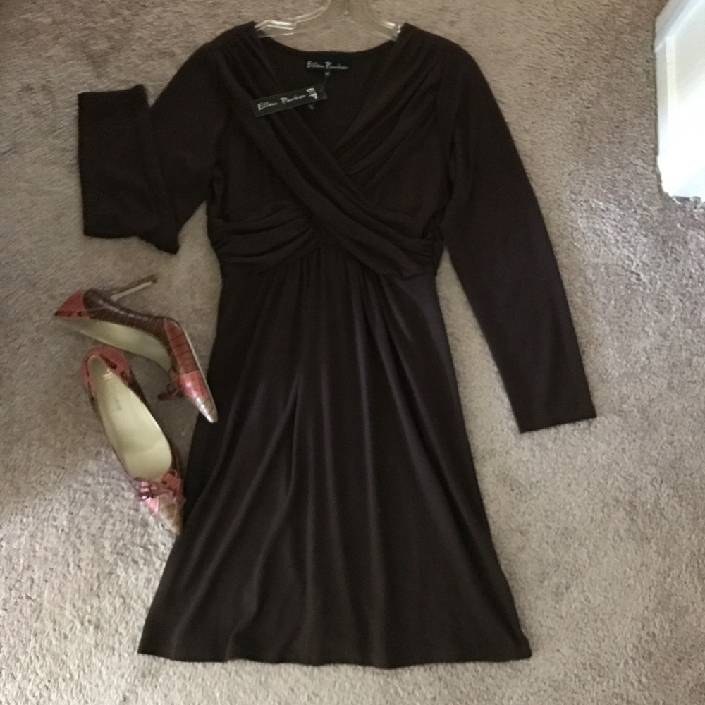 🤎SOFT BROWN DRESS, with criss  cross front