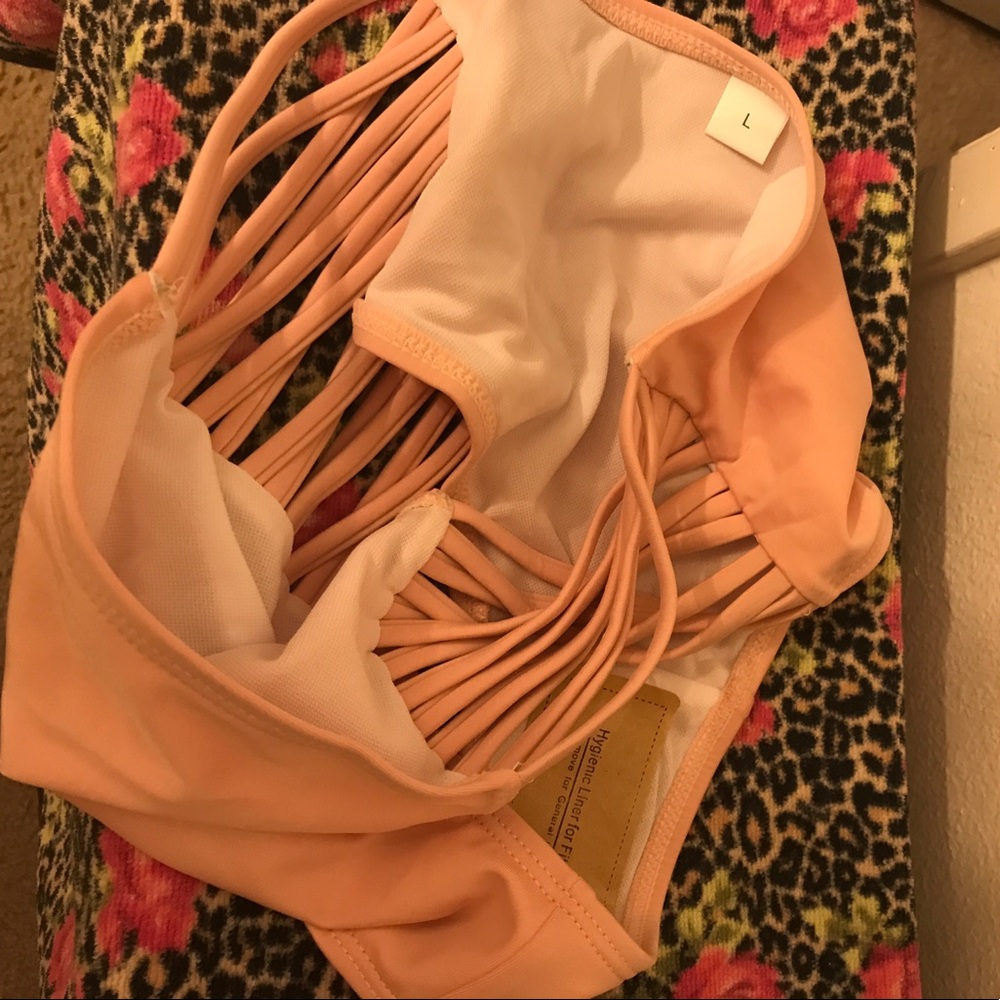 pink bikini bottom - Picture 3 of 6