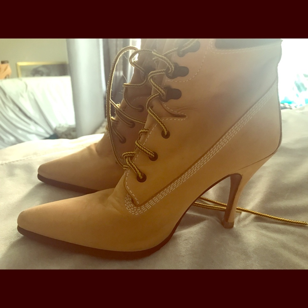 Manolo Blahnik lace up boots