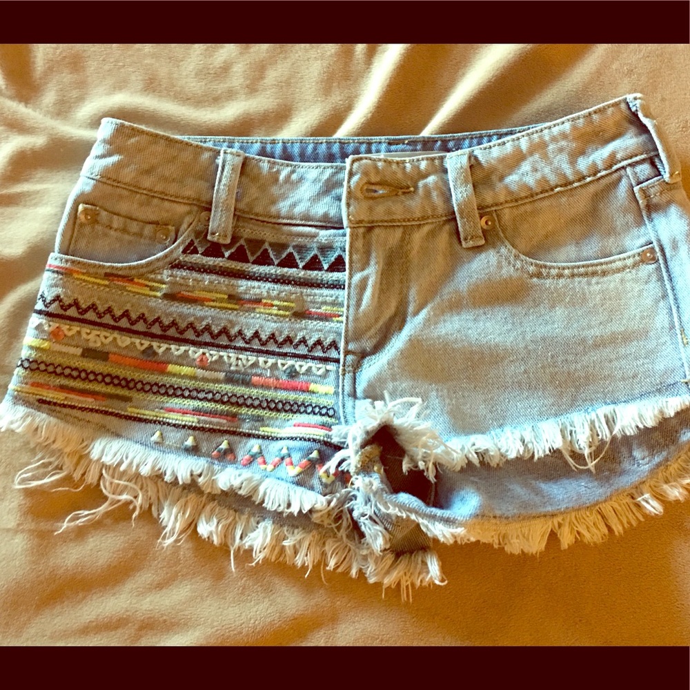 Bullhead Low Rise Moto Aztec Print Denim Shorts