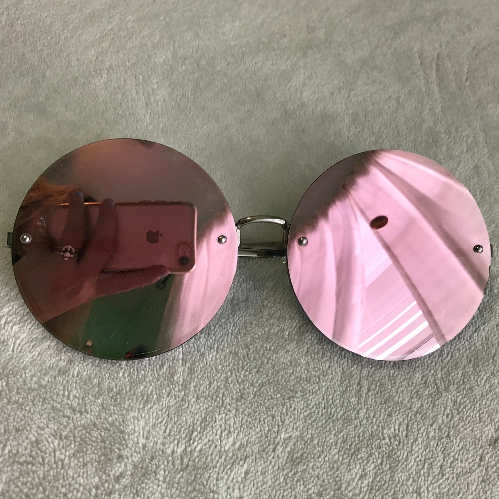 Round Reflective Sunglasses