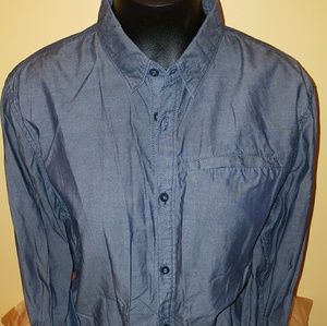 Calvin Klein Men's button down shirt,  Size M