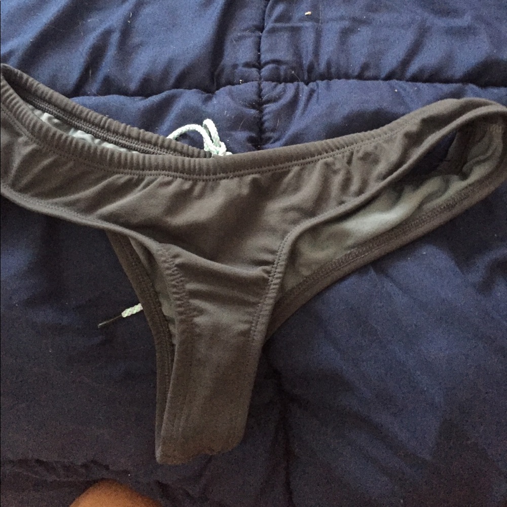 Jolyn cheeky bottoms