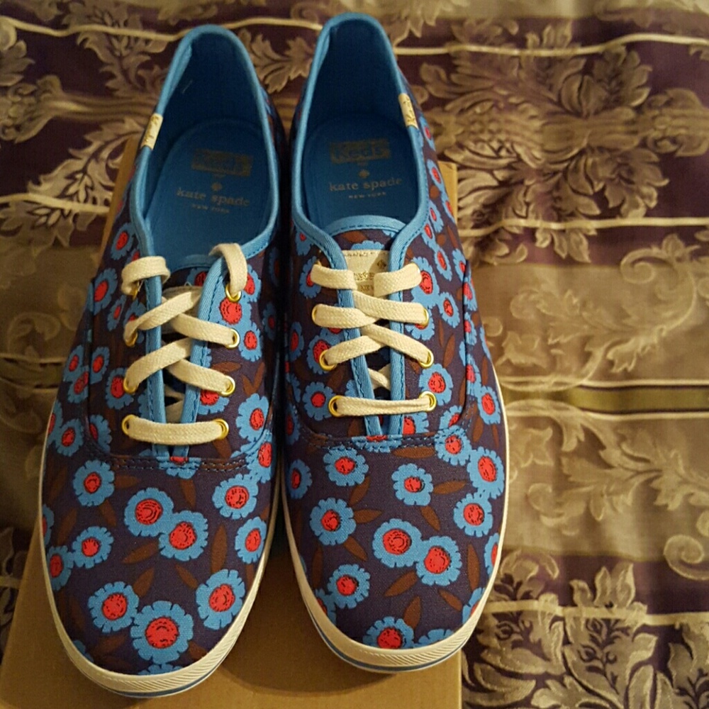 NIB! KEDS X KATE SPADE SNEAKERS - Picture 3 of 6
