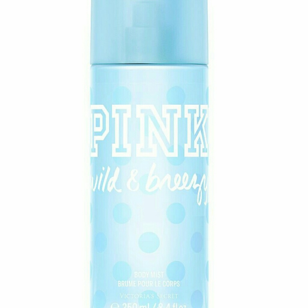 PINK wild and breezy body spray👀💙💚💜