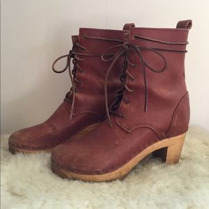 No. 6 clog lace up boots - size 38