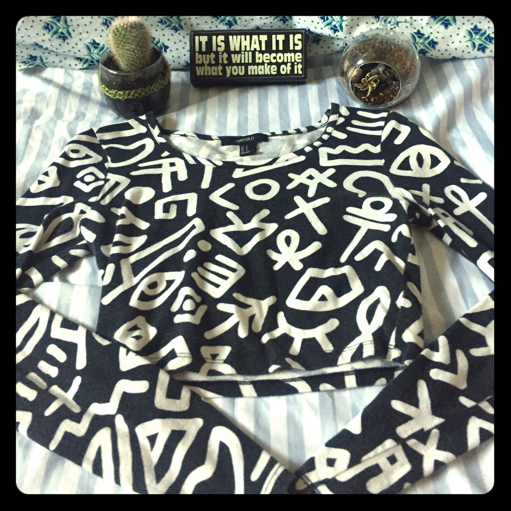 long sleeve crop top