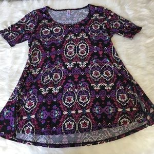 WITH GIFT LuLaRoe Perfect Tee