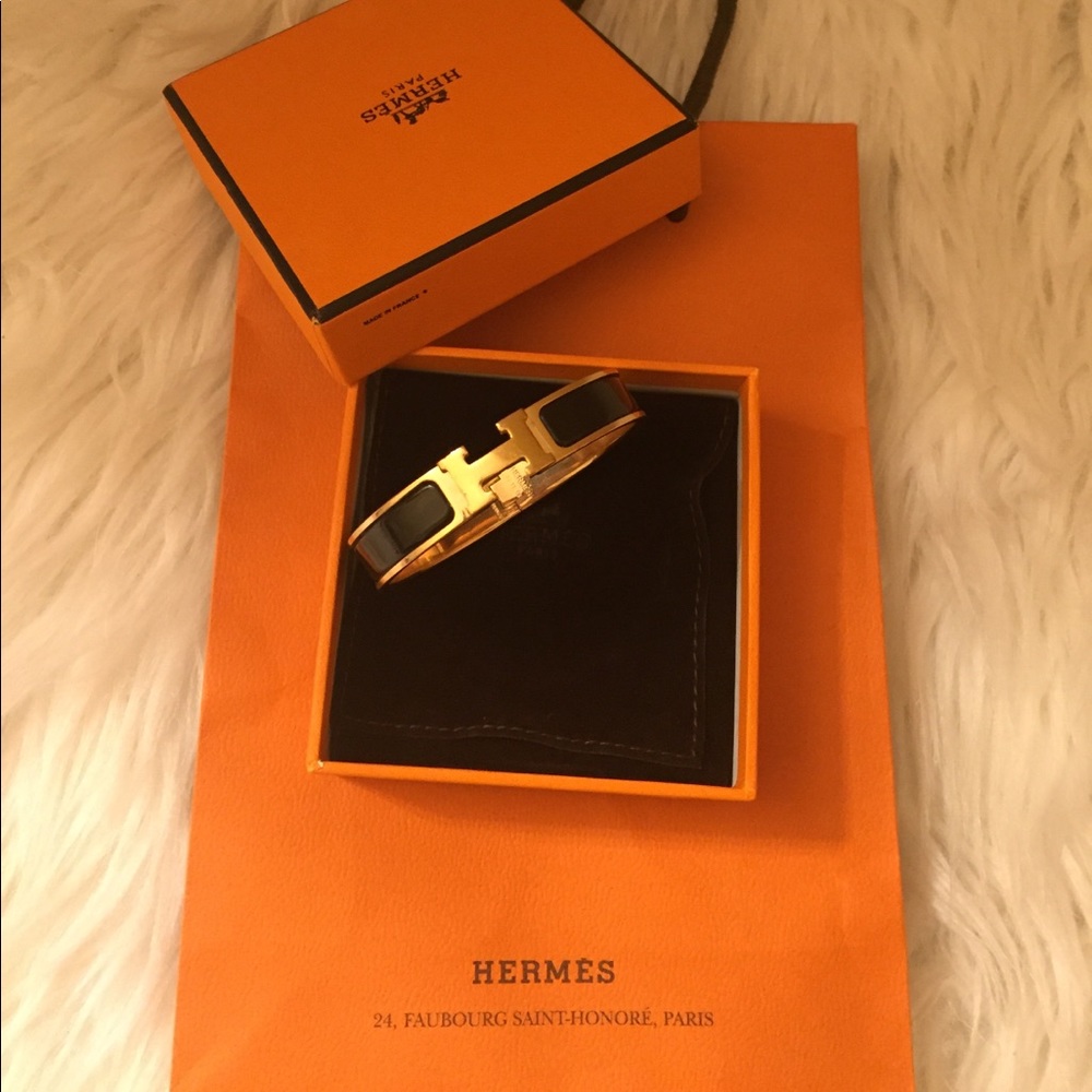 💥💯% Authentic Hermes Clic Clac Black GHW💥