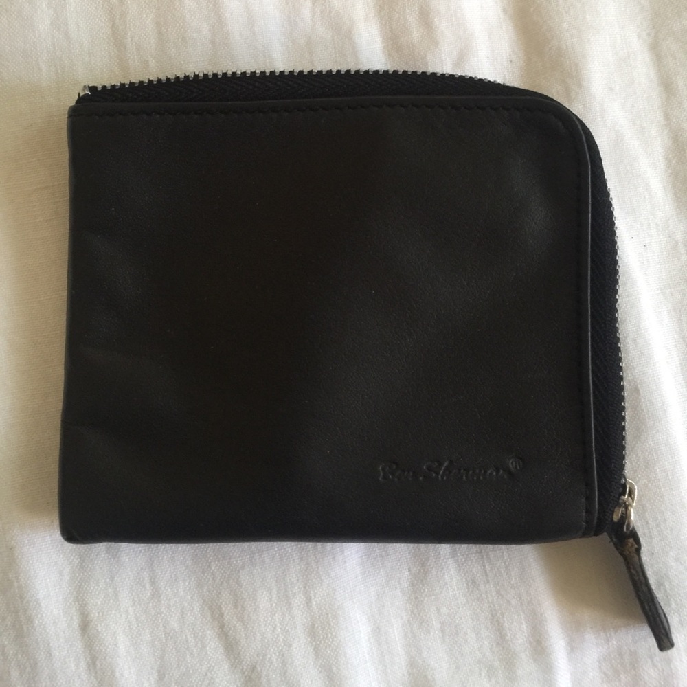 Ben Sherman Plectrum Zip Wallet ~ Closet Clear Out