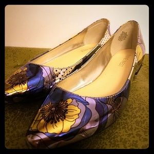 NineWest MetallicFlowerFlats