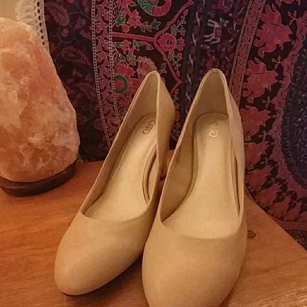 Size 9 heels