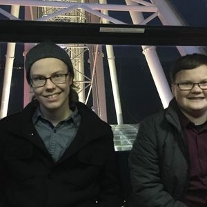 Meet your Posher, Harris