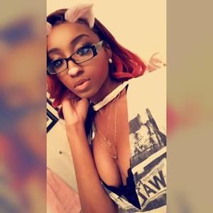 Meet your Posher, Aysia