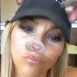 Meet your Posher, Cindy