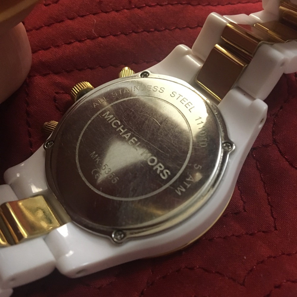 Michael Kors Watch - Picture 4 of 8