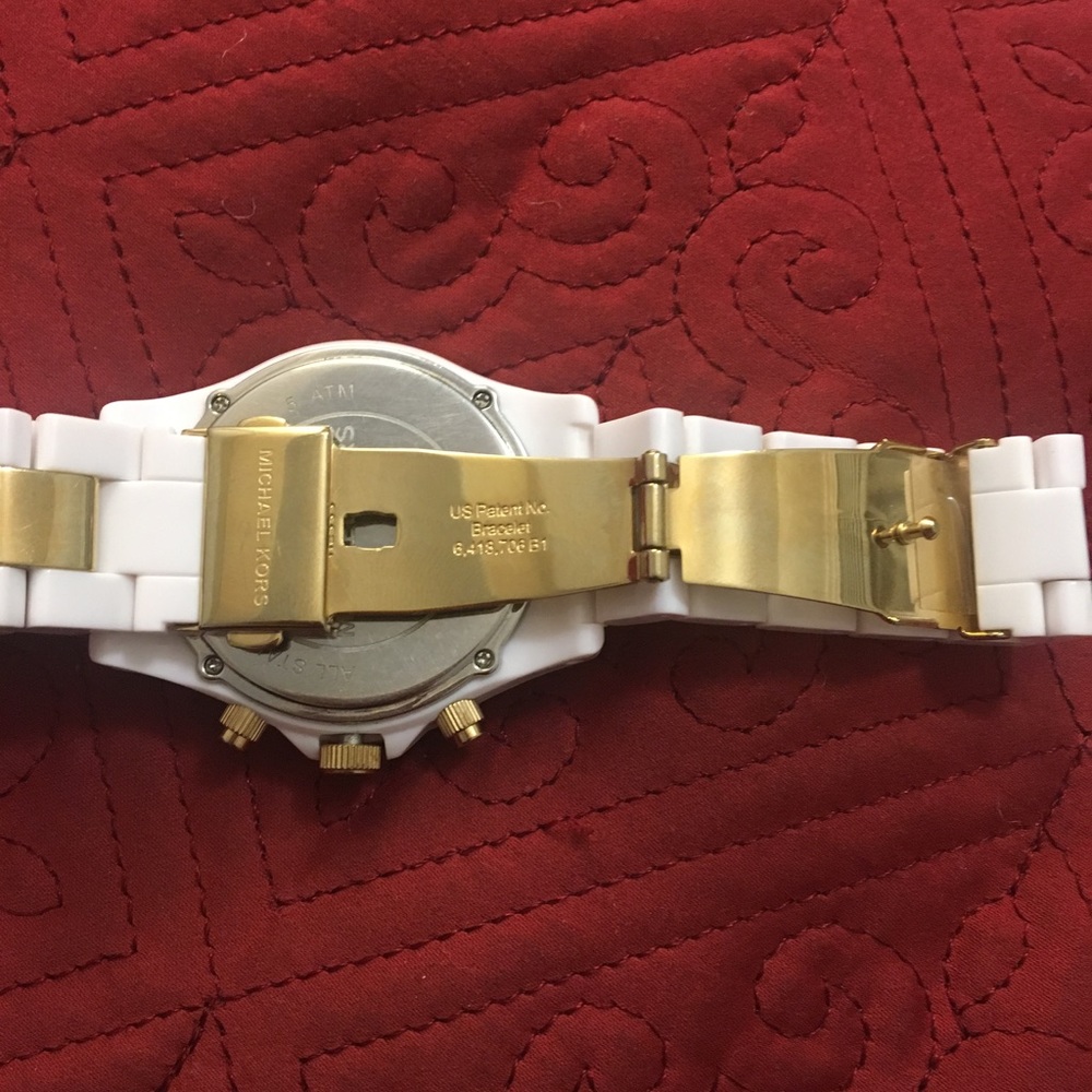 Michael Kors Watch - Picture 5 of 8