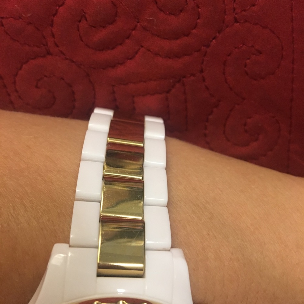 Michael Kors Watch - Picture 7 of 8